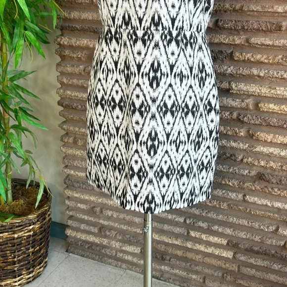 Theory Orinthia Black White Jacquard Print Cap Sleeve Dress Size 10 - Picture 6 of 8